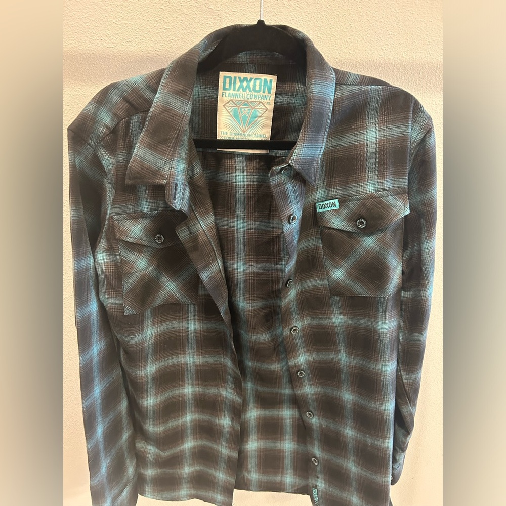 Women’s size XL The Diamond Flannel No sticker